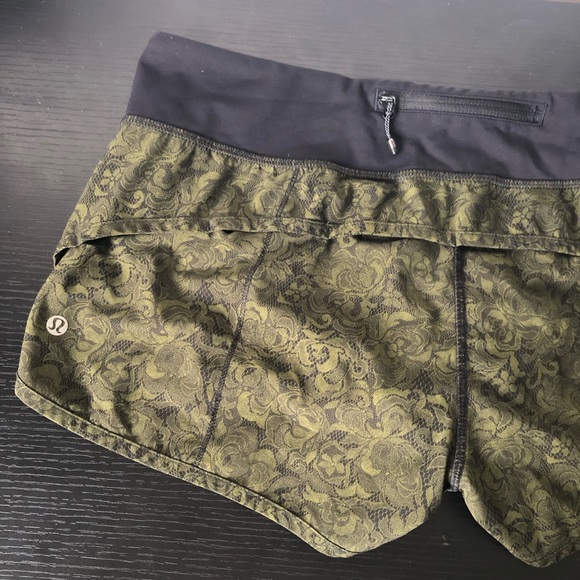 Lululemon Speed Shorts - Picture 4 of 6